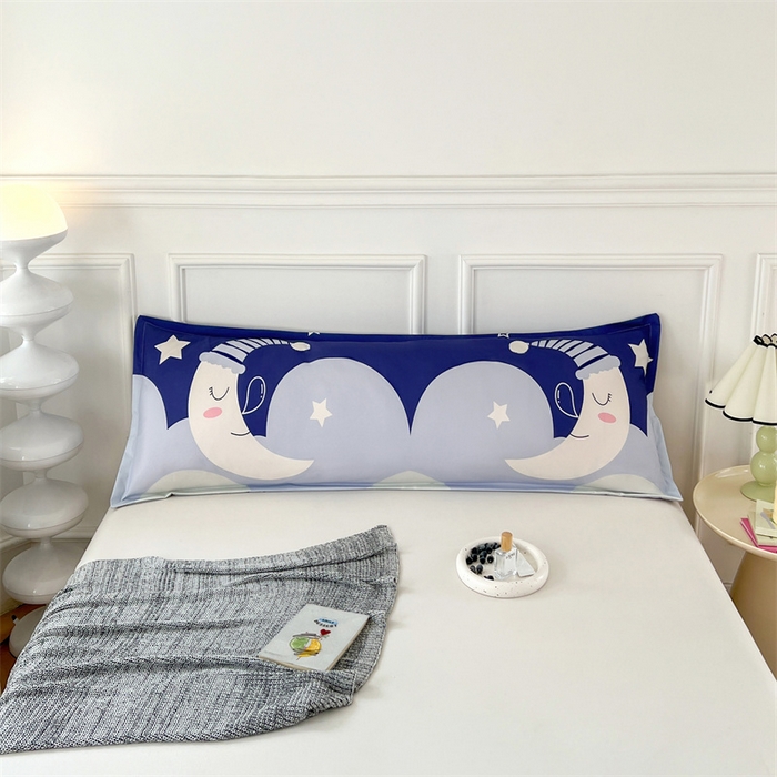 91家纺网 家纺一手货源 找家纺 梦舒羽 2025新款抗菌防水四季款枕套宿舍情侣枕芯套双人枕头套 防水单层枕套-月亮宝宝