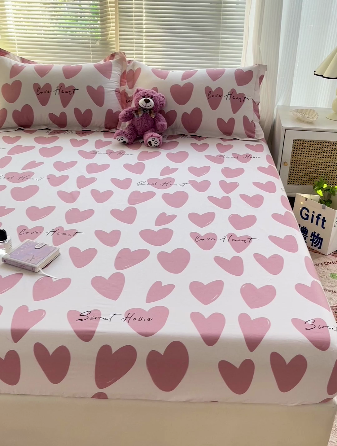 91家纺网 家纺一手货源 找家纺 大柏树 2025新款全棉13376印花四件套系列（可定制）-单床笠 倾心