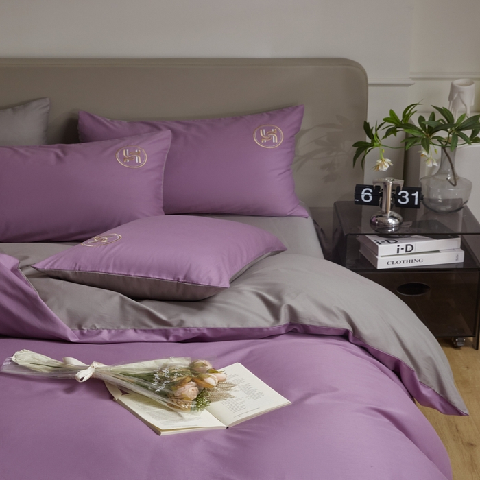 91家纺网 家纺一手货源 找家纺 梵克保罗 2024新款全棉轻奢纯色双拼刺绣四件套 迷情紫