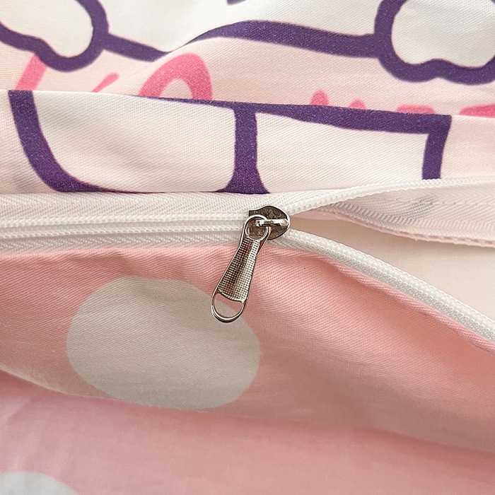 91家纺网 家纺一手货源 找家纺 博雅 2024新款全棉三丽鸥AB版活性印花四件套 游玩kt