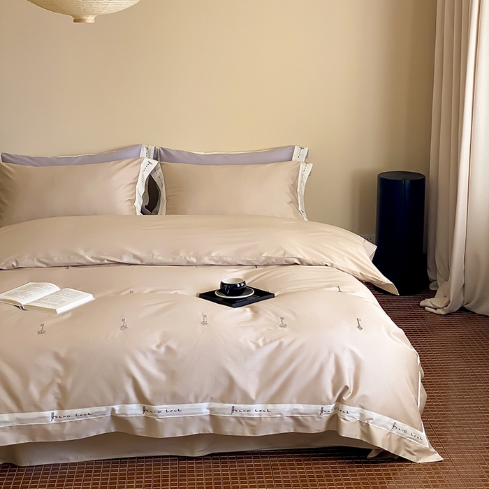 91家纺网 家纺一手货源 找家纺 赫帛 2024新款50s缎纹数码印花长绒棉四件套--钥匙系列 钥匙-浅咖色