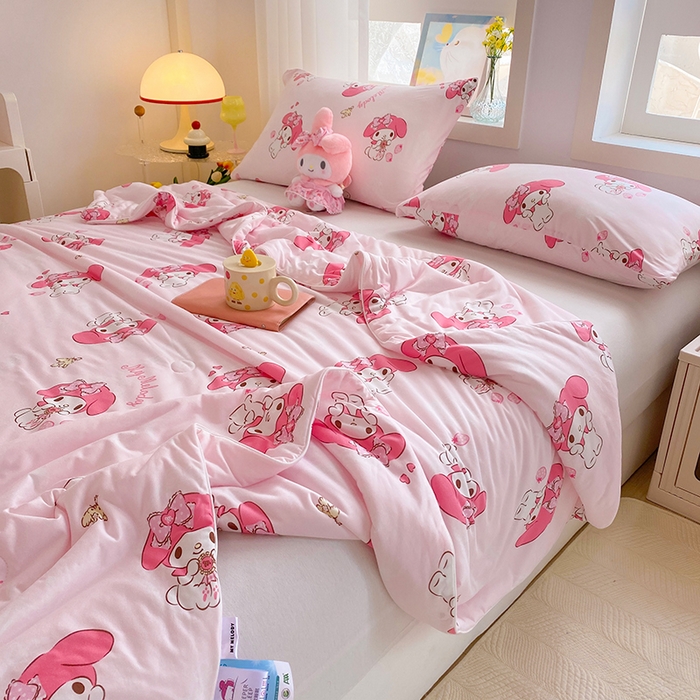 91家纺网 家纺一手货源 找家纺 DS-2025新款儿童卡通三丽鸥正版授权A类针织棉夏被系列 草莓美乐蒂