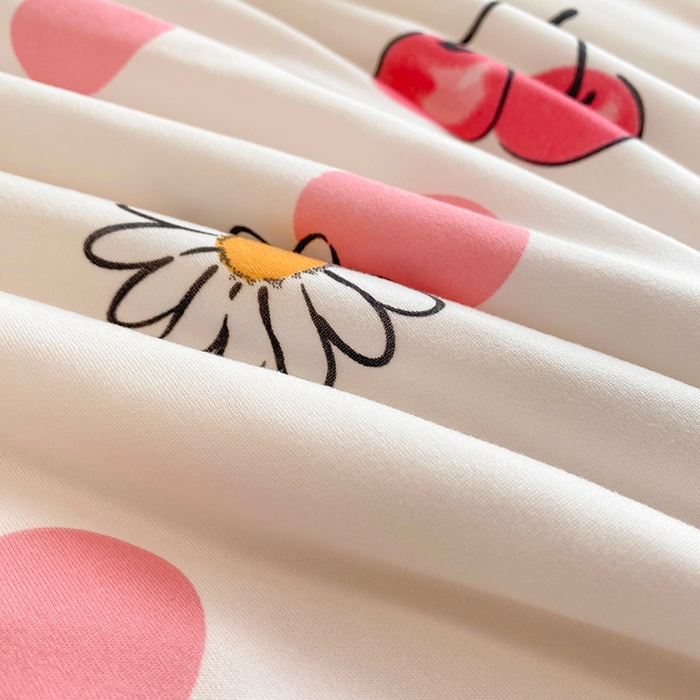 91家纺网 家纺一手货源 找家纺 DS-2025新款儿童卡通三丽鸥正版授权A类针织棉夏被系列 糖果凯蒂