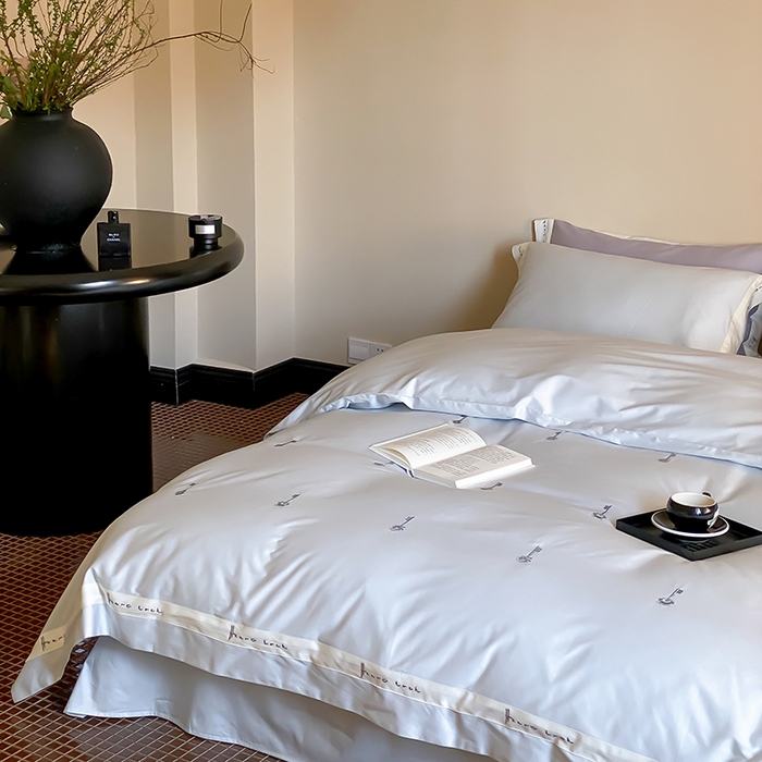 91家纺网 家纺一手货源 找家纺 （总）赫帛 2024新款50s缎纹数码印花长绒棉四件套--钥匙系列