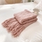 91家纺网 家纺一手货源 找家纺 朴尔家纺-毛巾被 2024新款菱形格条纹流苏手工针织毯 嫩粉色
