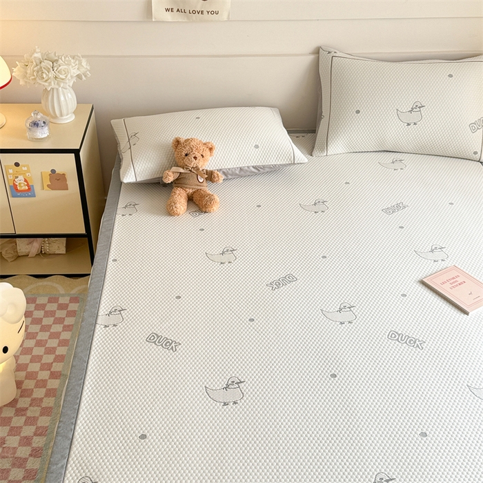 91家纺网 家纺一手货源 找家纺 慕尚家纺 2025新款卡通凉豆豆凉感冰丝席凉席 床席款-小鸭