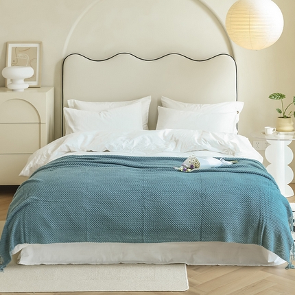 91家纺网 家纺一手货源 找家纺 （总）朴尔家纺-毛巾被 2024年新款波波风流苏柔糯毯床尾毯沙发巾