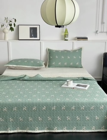 91家纺网 家纺一手货源 找家纺 美优兰 2025春双面天丝高温砂洗床盖 机器狗