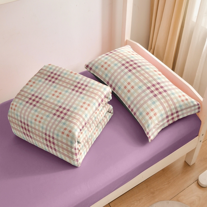 91家纺网 家纺一手货源 找家纺 啊雅家居 床上用品水洗棉印花五件套七件套 日系小格紫