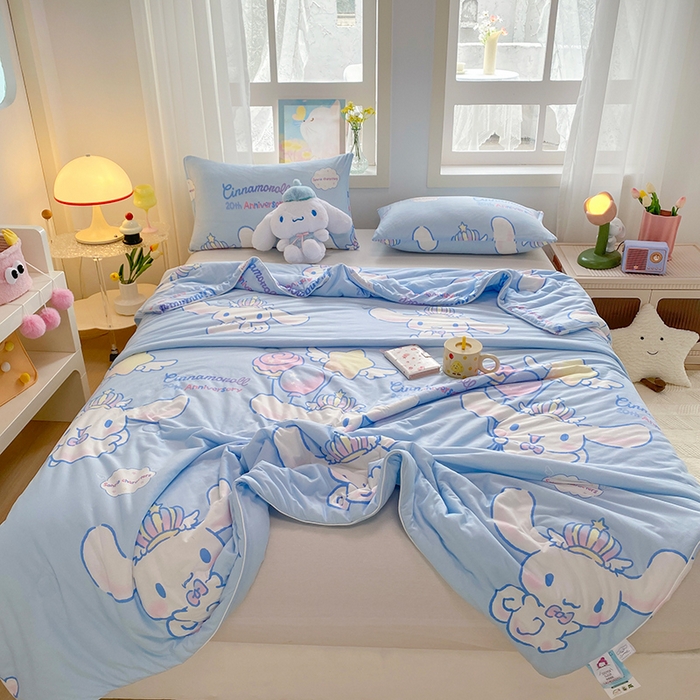 91家纺网 家纺一手货源 找家纺 DS-2025新款儿童卡通三丽鸥正版授权A类针织棉夏被系列 蓝色玉桂狗