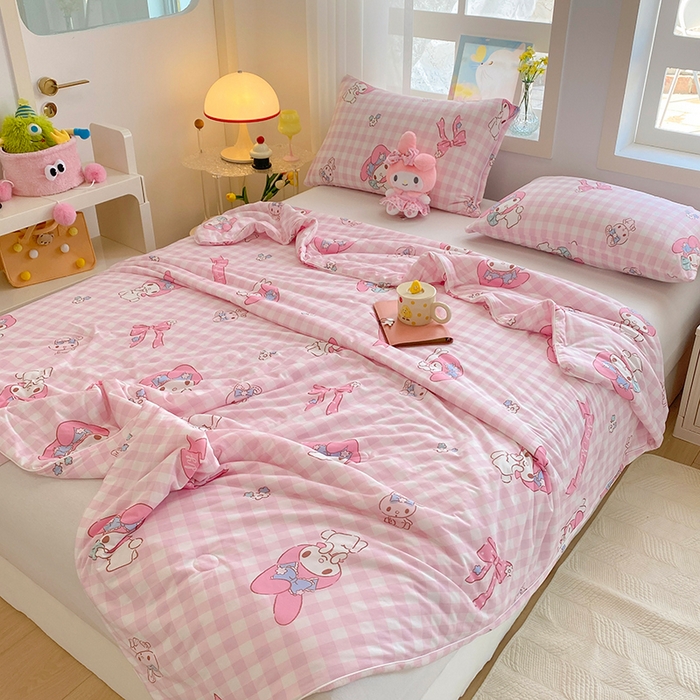 91家纺网 家纺一手货源 找家纺 DS-2025新款儿童卡通三丽鸥正版授权A类针织棉夏被系列 粉格美乐蒂