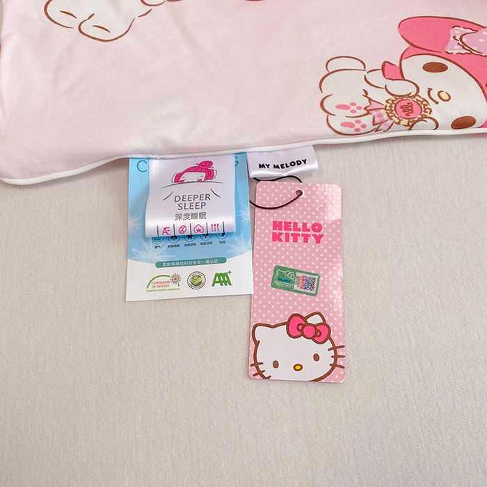 91家纺网 家纺一手货源 找家纺 DS-2025新款儿童卡通三丽鸥正版授权A类针织棉夏被系列 草莓美乐蒂