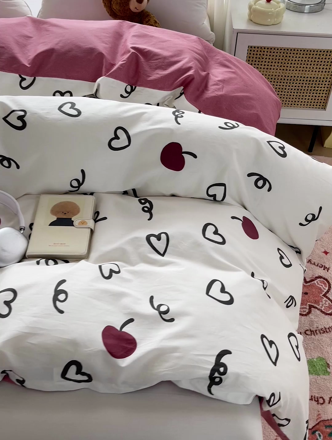 91家纺网 家纺一手货源 找家纺 大柏树 2025新款全棉13376印花四件套系列（可定制）-单被套 比心-红