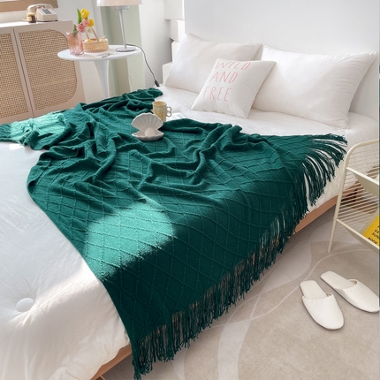 91家纺网 家纺一手货源 找家纺 （总）朴尔家纺-毛巾被 2024新款菱形格条纹流苏手工针织毯