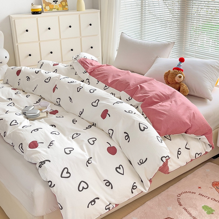 91家纺网 家纺一手货源 找家纺 大柏树 2025新款全棉13376印花四件套系列（可定制）-单被套 比心-红