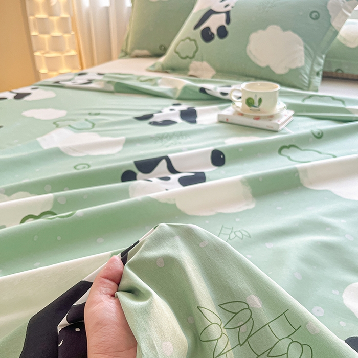 91家纺网 家纺一手货源 找家纺 涵宸家纺 2024新款全棉小清新印花单品套件--单床单 床单-云影熊