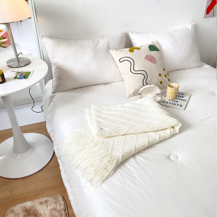 91家纺网 家纺一手货源 找家纺 朴尔家纺-毛巾被 2024新款菱形格条纹流苏手工针织毯 乳白色