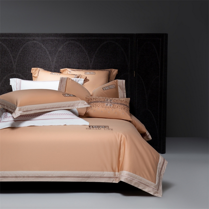 91家纺网 家纺一手货源 找家纺 高大尚婚庆馆  2025春夏新品长绒棉高端绣花四件套-卡洛拉 卡洛拉-南瓜橘