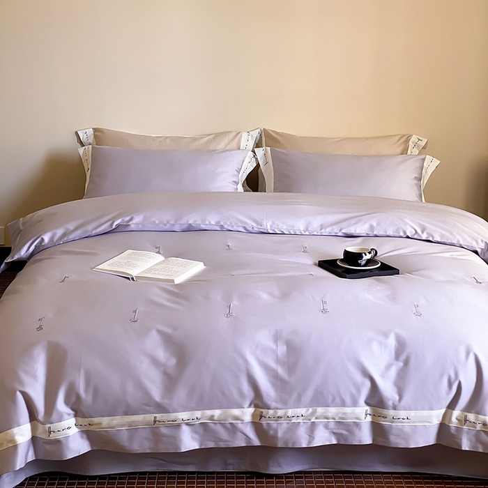91家纺网 家纺一手货源 找家纺 赫帛 2024新款50s缎纹数码印花长绒棉四件套--钥匙系列 钥匙-浅紫色