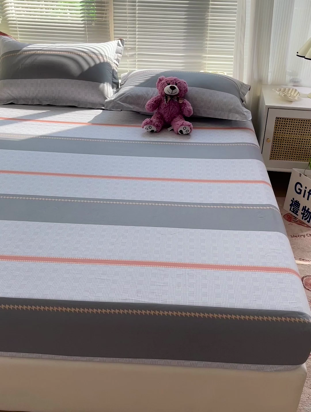 91家纺网 家纺一手货源 找家纺 大柏树 2025新款全棉13376印花四件套系列（可定制）-单床笠 罗伊