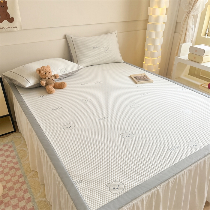 91家纺网 家纺一手货源 找家纺 慕尚家纺 2025新款卡通凉豆豆凉感冰丝席凉席 床席款-小熊
