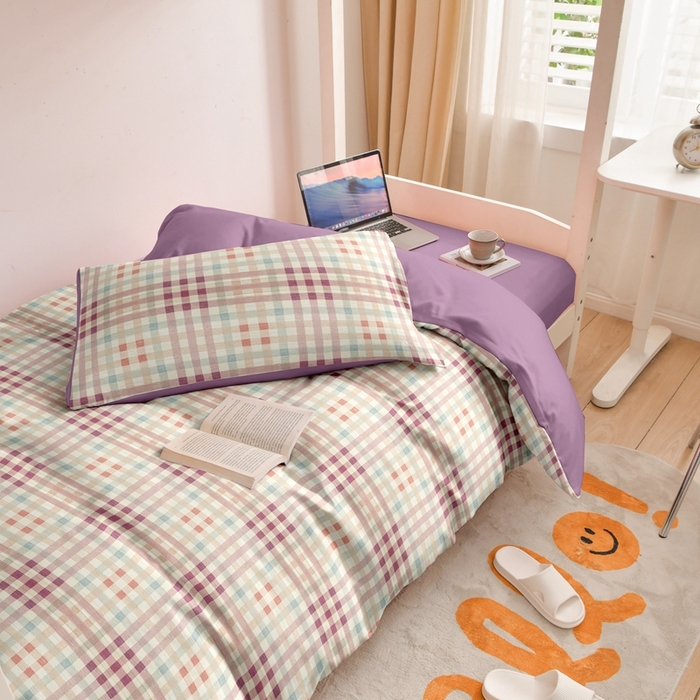 91家纺网 家纺一手货源 找家纺 啊雅家居 床上用品水洗棉印花五件套七件套 日系小格紫