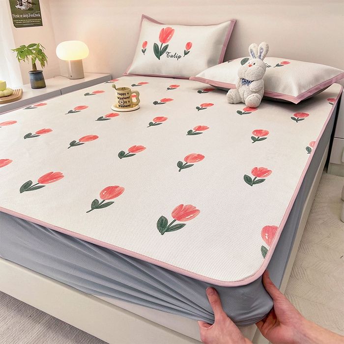 91家纺网 家纺一手货源 找家纺 全季家居 2024新款5A抗菌小清新数码印花冰藤席 郁金香（床笠款）