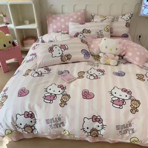 91家纺网 家纺一手货源 找家纺 博雅 2024新款全棉三丽鸥AB版活性印花四件套 小熊kt