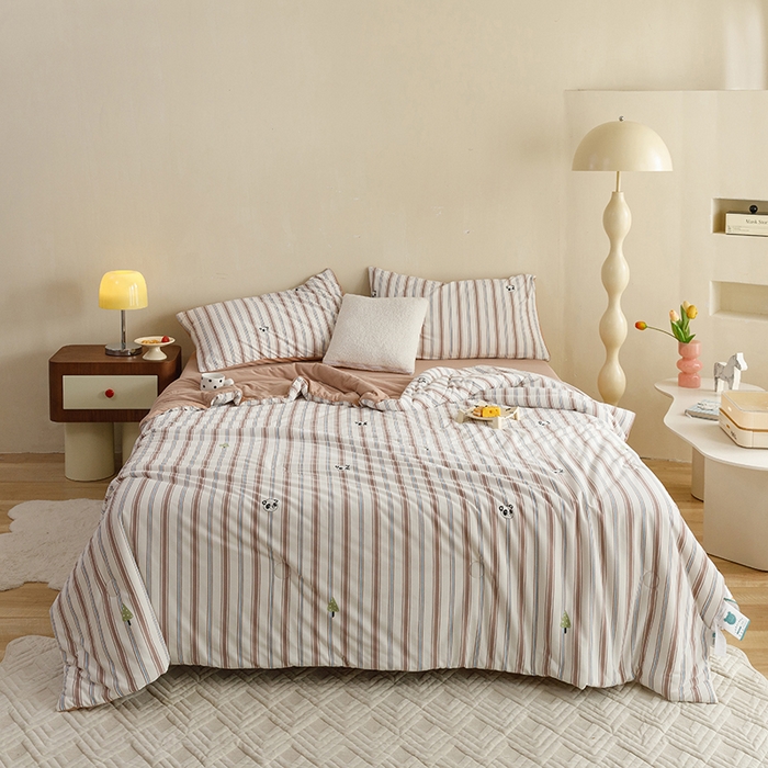 91家纺网 家纺一手货源 找家纺 米洛贝伊 2024新款糯糯云眠被 熊猫树-咖