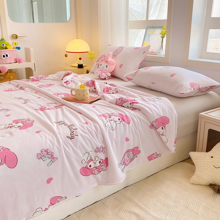 91家纺网 家纺一手货源 找家纺 DS-2025新款儿童卡通三丽鸥正版授权A类针织棉夏被系列 甜甜美乐蒂