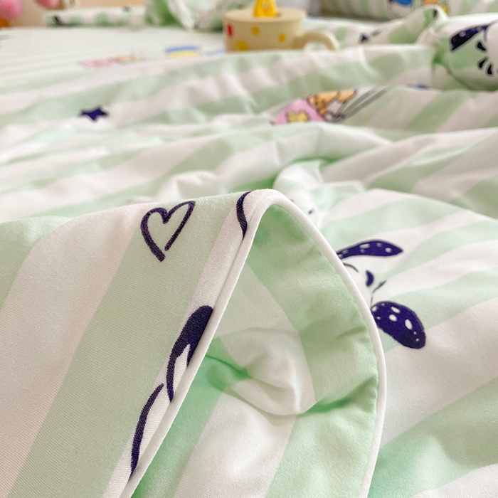 91家纺网 家纺一手货源 找家纺 DS-2025新款儿童卡通三丽鸥正版授权A类针织棉夏被系列 气球帕恰狗