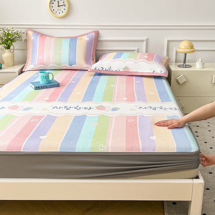 91家纺网 家纺一手货源 找家纺 大元 2025新款数码印花冰藤席系列 -冰藤床笠 七彩小兔