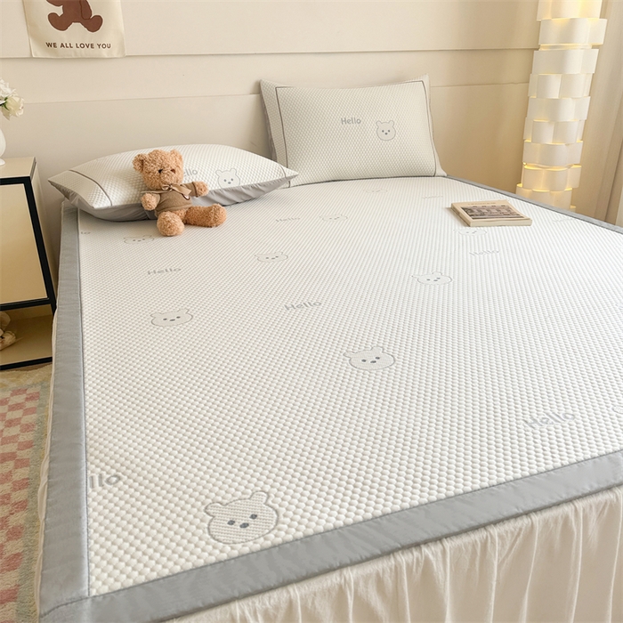 91家纺网 家纺一手货源 找家纺 慕尚家纺 2025新款卡通凉豆豆凉感冰丝席凉席 床席款-小熊