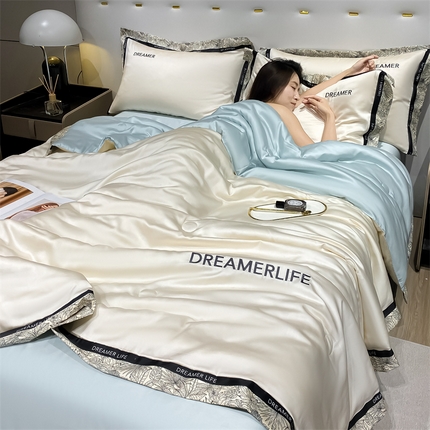 91家纺网 家纺一手货源 找家纺 眷恋家纺 2024新款水洗真丝冰丝宽边刺绣夏被三件套四件套-克里斯汀系列 克里斯汀-奶昔白+天空蓝