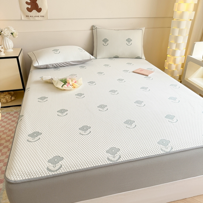 91家纺网 家纺一手货源 找家纺 慕尚家纺 2025新款卡通凉豆豆凉感冰丝席凉席 床笠款-四叶草