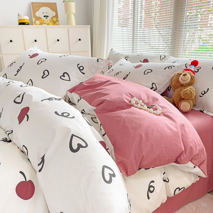 91家纺网 家纺一手货源 找家纺 大柏树 2025新款全棉13376印花四件套系列（可定制）-床单四件套 比心-红