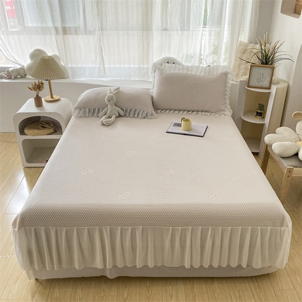 91家纺网 家纺一手货源 找家纺 （总）鑫姿席业 2025新款A类抗菌冰豆豆床裙款凉席-花朵系列