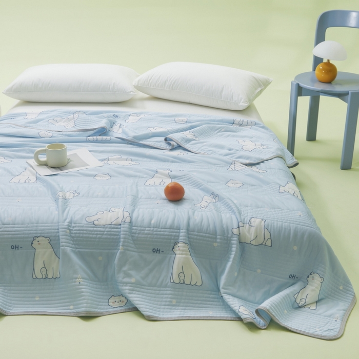 91家纺网 家纺一手货源 找家纺 LIFE.丽芙 2024年新品韩式风凉感丝夏被-跑量 北极熊-蓝