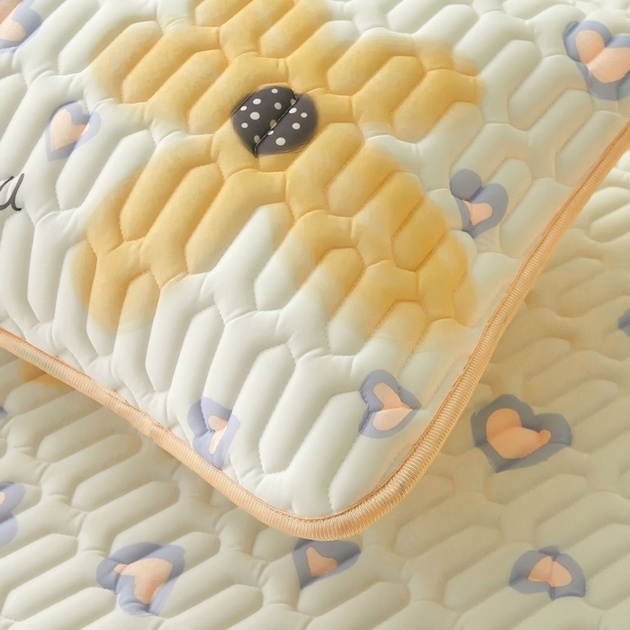 91家纺网 家纺一手货源 找家纺 LIFE.丽芙 2024新款凉感丝乳胶枕套印花款图片一 寐色