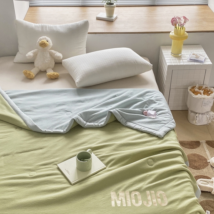 91家纺网 家纺一手货源 找家纺 梦恬佳  2024新款泡泡纱羽丝棉夏被 气泡绿