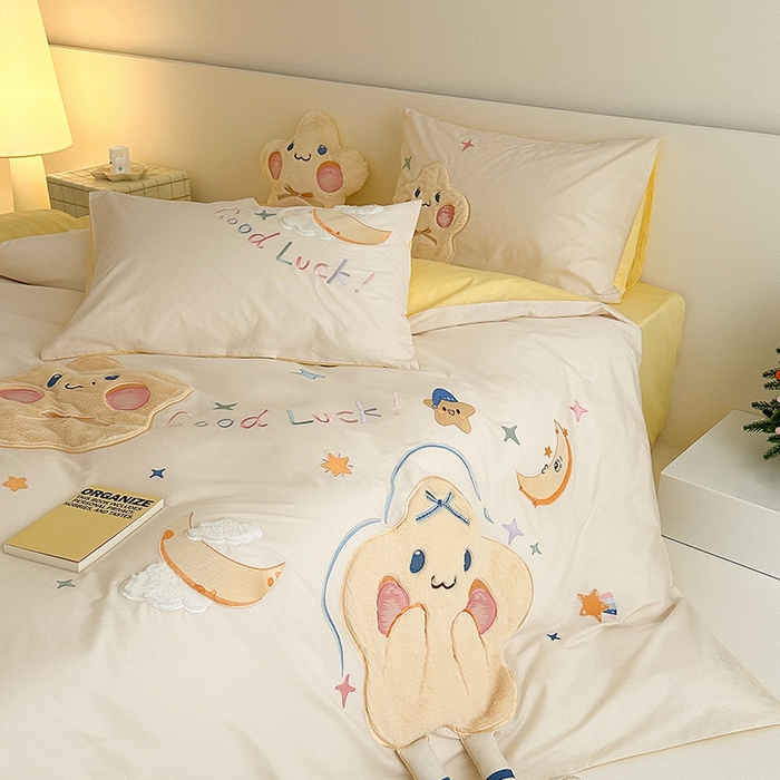 91家纺网 家纺一手货源 找家纺 （总）蜜柚 2024新款全棉水洗棉贴布绣工艺四件套送同款抱枕