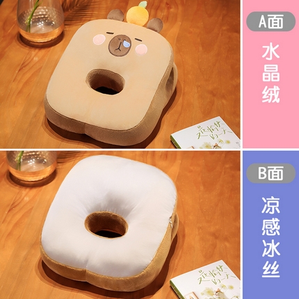 91家纺网 家纺一手货源 找家纺 仟亿莱 2024新款水晶绒凉感冰丝卡皮巴拉冰丝双面午睡枕 冰丝插手鼻涕款