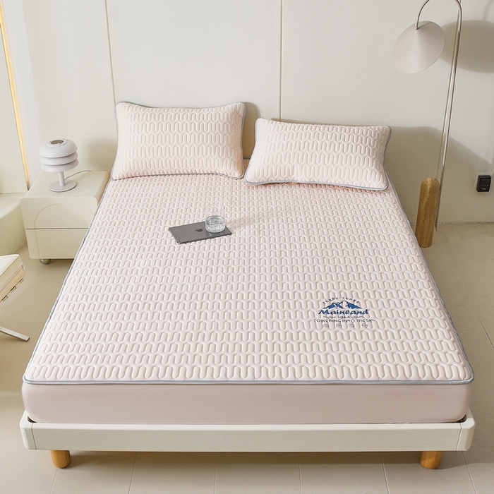 91家纺网 家纺一手货源 找家纺 LIFE.丽芙 2024新款乳胶凉席素色-富士山烫画床笠款 樱花粉