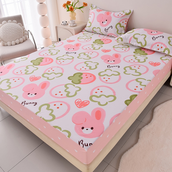 91家纺网 家纺一手货源 找家纺 床笠人家 2025新款全棉印花防水床笠防水隔尿透气-印花防水床笠 草莓兔