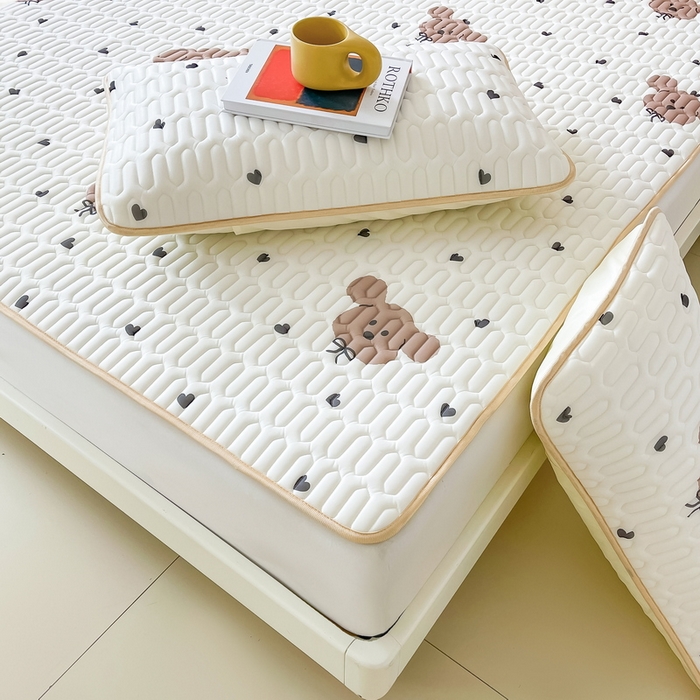 91家纺网 家纺一手货源 找家纺 LIFE.丽芙 2024年0.4乳胶凉席加厚条席款三件套＋凉感丝夏被可组合四件套图片二 呆呆狗