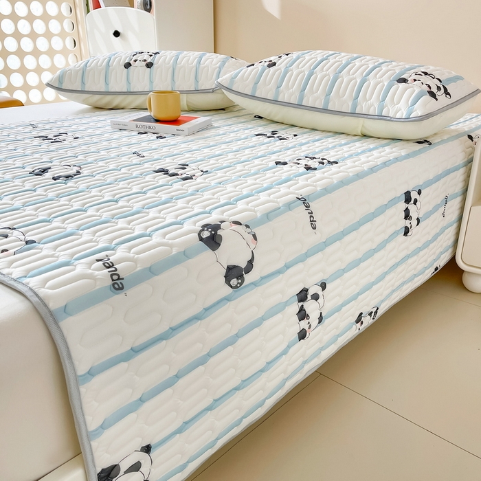 91家纺网 家纺一手货源 找家纺 LIFE.丽芙 2024年0.4乳胶凉席加厚条席款三件套＋凉感丝夏被可组合四件套图片二 小熊猫