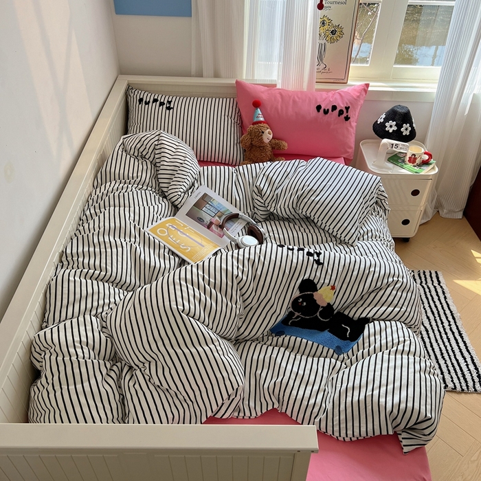 91家纺网 家纺一手货源 找家纺 呗旺鹿 2024新款小清新全棉四件套毛巾绣四件套纯棉四件套 滑板小狗