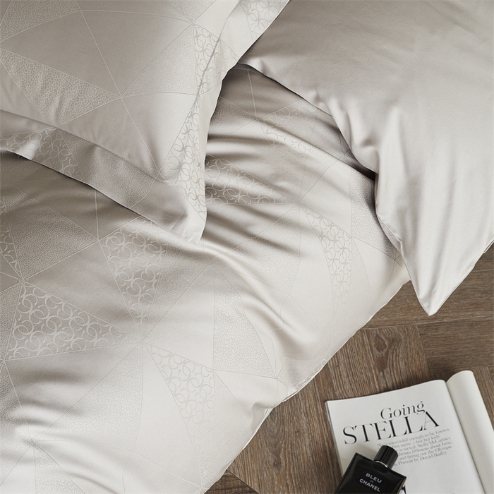 91家纺网 家纺一手货源 找家纺 梦享生活家居 2024新款100支贡缎提花四件套 格林-米杏