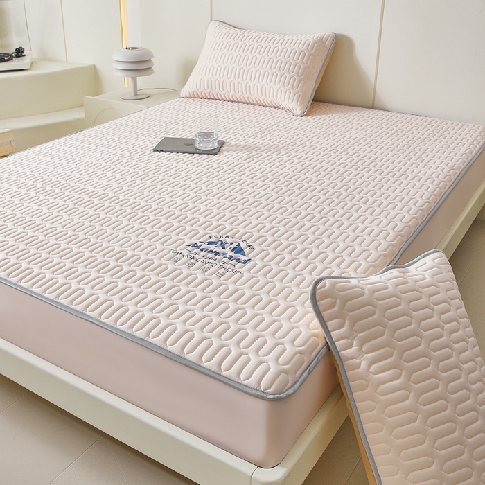 91家纺网 家纺一手货源 找家纺 LIFE.丽芙 2024新款乳胶凉席素色-富士山烫画床笠款 樱花粉