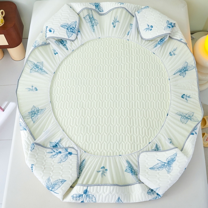 91家纺网 家纺一手货源 找家纺 LIFE.丽芙 2024年新品0.4乳胶凉席加厚床笠款三件套+凉感丝夏被可组合四件套-图片一 花涧